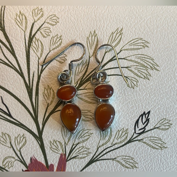 Garnet Water Drop Shape Dangling Silver Earrings - Picture 2 of 5